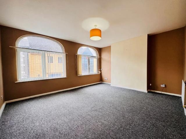 Flat for rent in Pillgwenlly, Wales