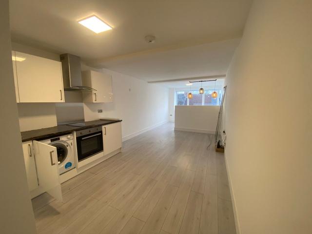 Flat for rent in Rodbourne, Swindon