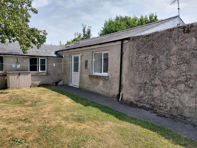 Flat for rent in Pembroke Dock, Wales