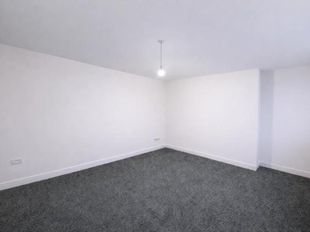 Flat for rent in Stow Hill, Wales