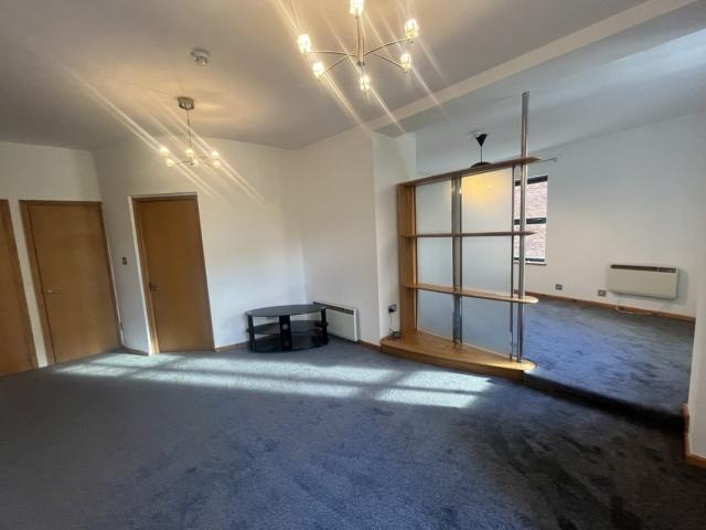 Flat for rent in Warehouse Hill, Leeds
