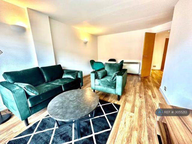 Flat for rent in Warehouse Hill, Leeds