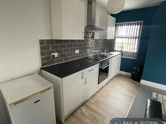 Flat for rent in Armley, West Yorkshire