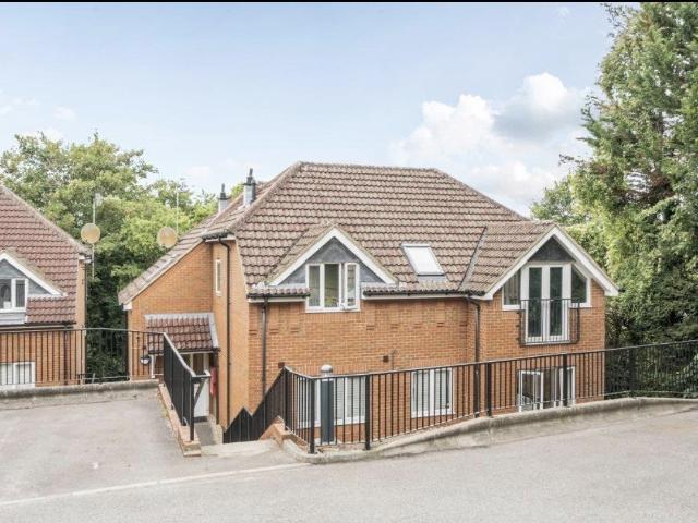 Flat for rent in Castlefield, Cressex