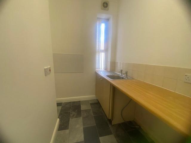 Flat for rent in Darlington, Pierremont