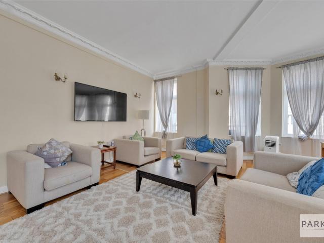 Apartment for rent in Paddington, Greater London