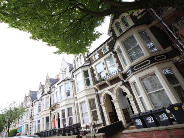 Flat for rent in Plasnewydd, Cardiff
