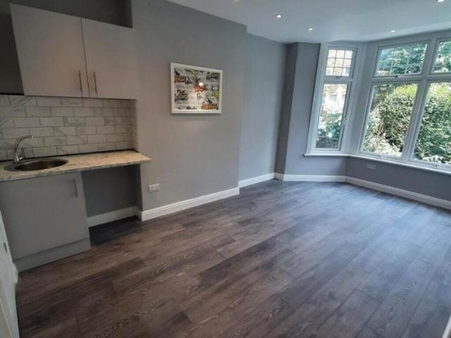Flat for rent in Harlesden, Greater London