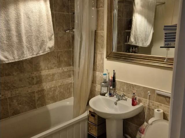 Flat for rent in Grays, Essex