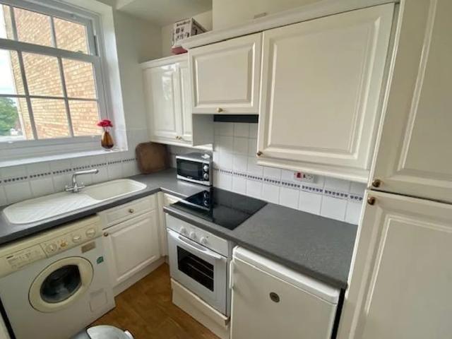 Flat for rent in Maidenhead