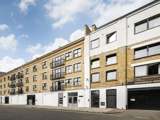 Flat for rent in Mile End, Greater London