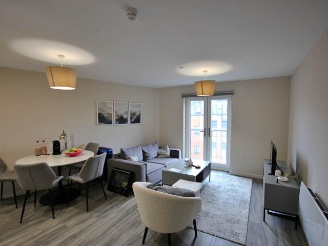 Flat for rent in Old Trafford, Trafford Park