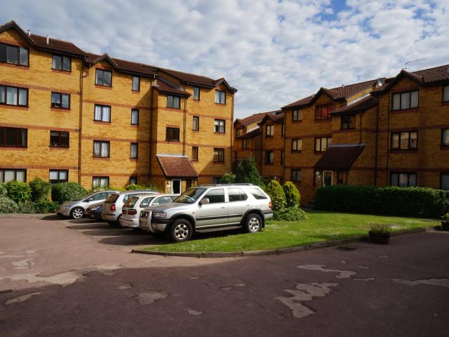 Flat for rent in Dollis Hill, Greater London