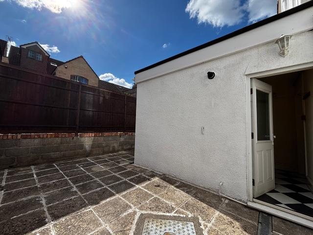 Flat for rent in Spike Island, Feckenham