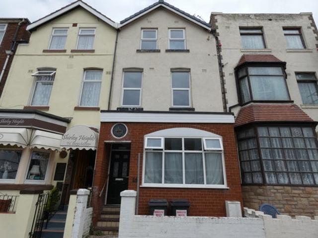 Flat for rent in Foxhall, Blackpool