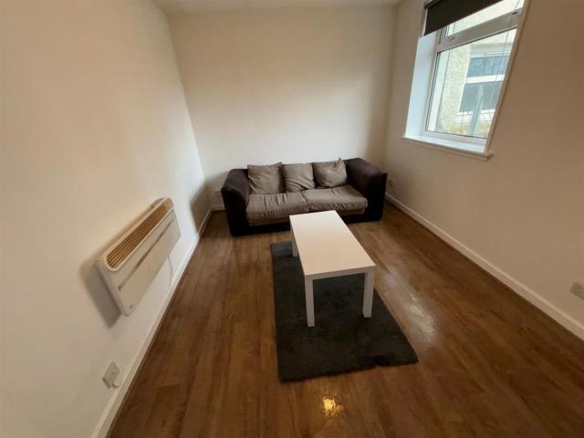 Flat for rent in Carstairs Junction, South Lanarkshire