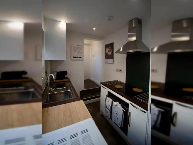 Flat for rent in Bakersfield, Haddon