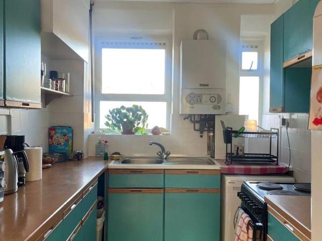 Flat for rent in South Lambeth, Greater London