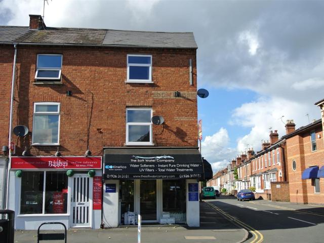 Flat for rent in Cliff Hill, Green Close