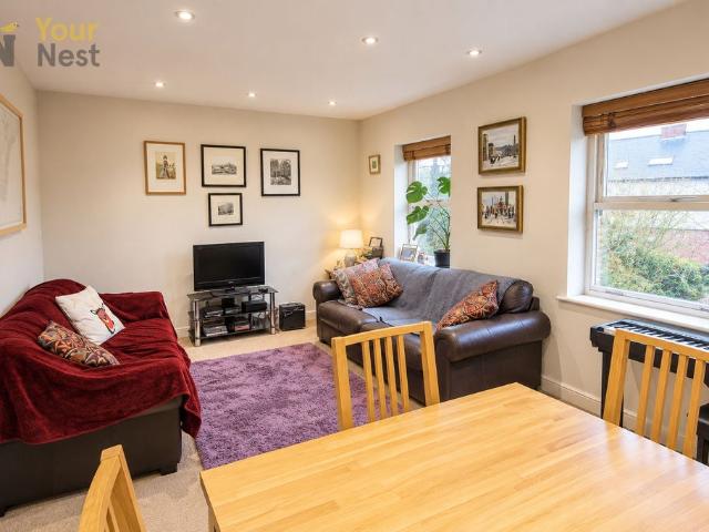 Flat for rent in Far Headingley, Leeds