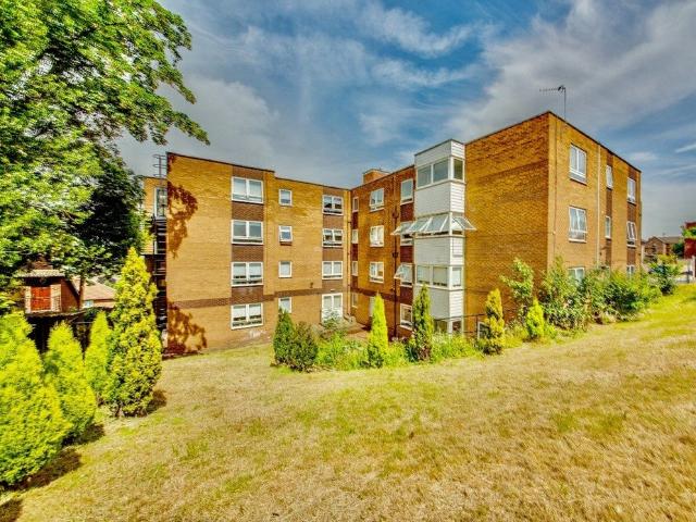 Flat for rent in Rawmarsh, Eastwood