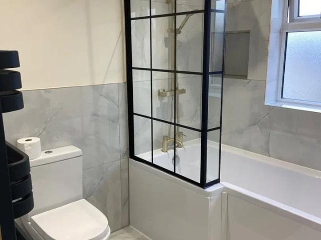 Flat for rent in London Borough of Croydon, Isle Of Man