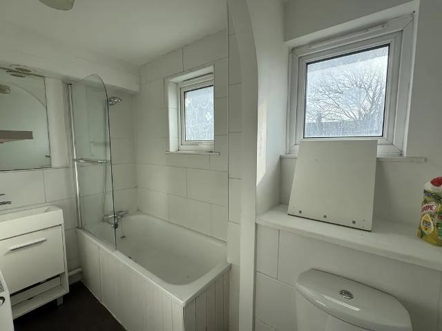 Flat for rent in Walton, Aylesbury