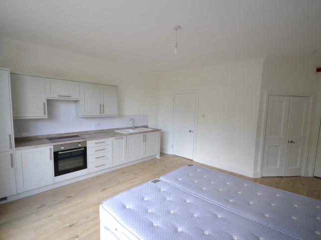Flat for rent in Coolham, Horsham