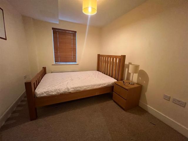 Flat for rent in Southcourt, Aylesbury
