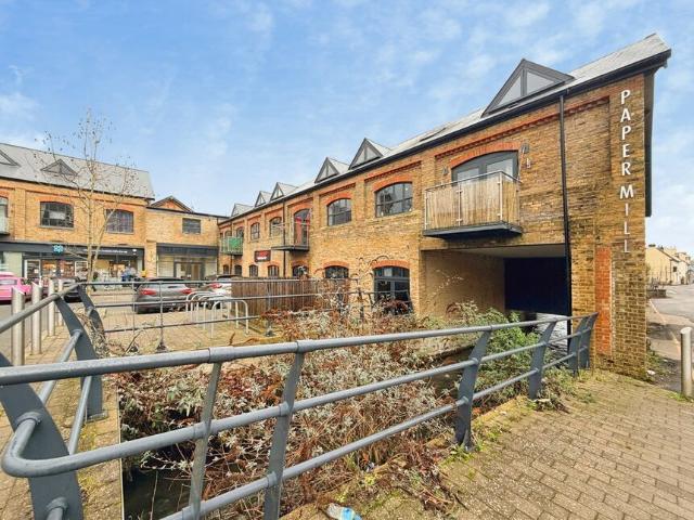 Flat for rent in River, Ash