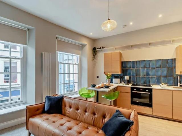 Flat for rent in Tenby, Wales