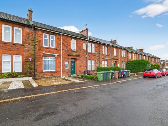 Flat for rent in Caprington, Crookedholm