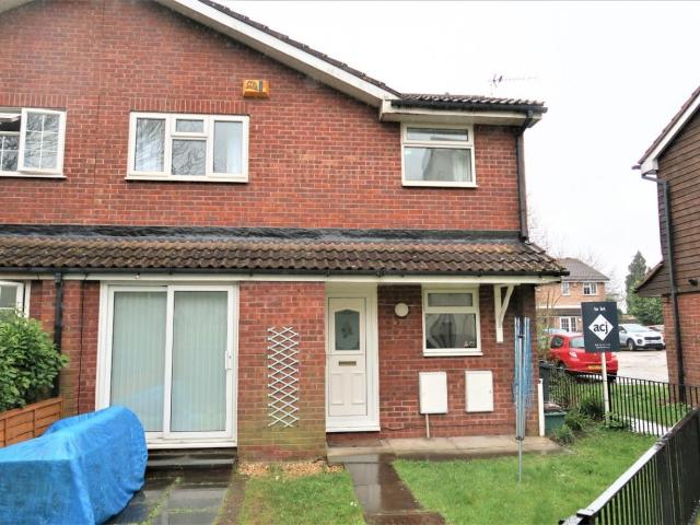 Flat for rent in Falcon Lodge, Wales