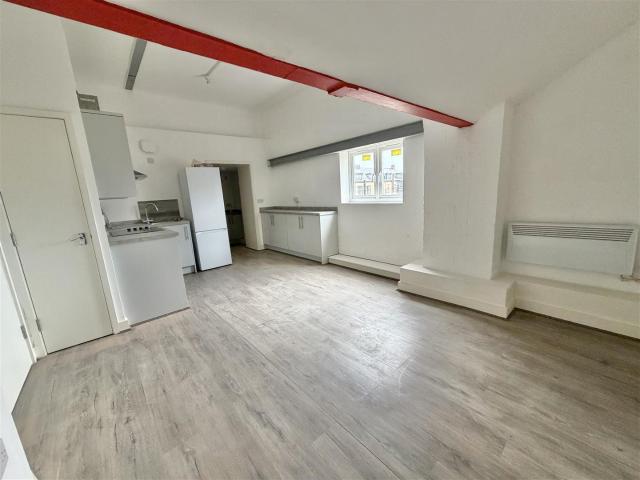 Flat for rent in Kings Hill, East Hertfordshire