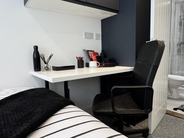 Flat for rent in Portsea, City Of Portsmouth