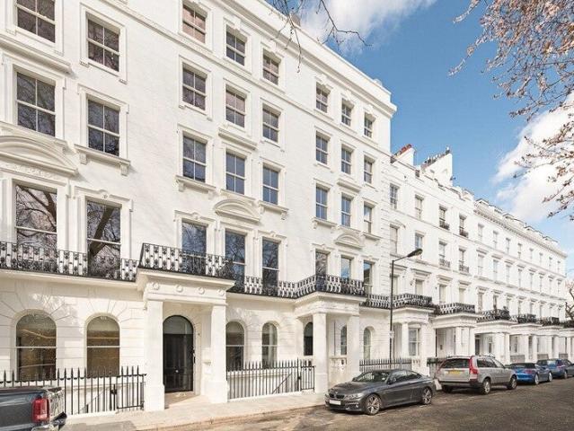 Flat for rent in Bayswater, Greater London