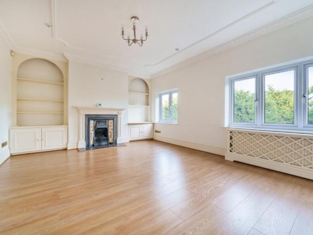 Flat for rent in Hadley Wood, Hadley Wood