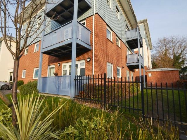 Apartment for rent in Yiewsley, Greater London