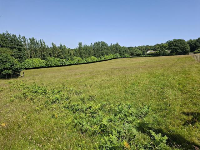 Flat for rent in Budlake, Devon