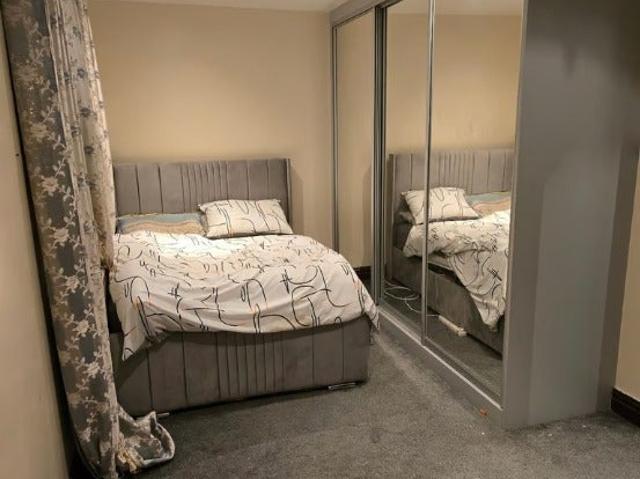 Flat for rent in Burnt Oak, Greater London