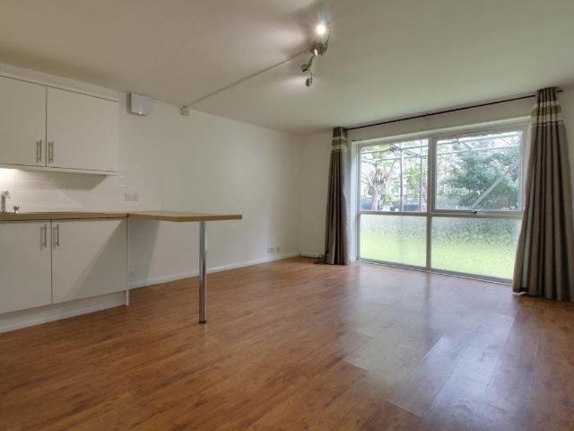 Flat for rent in London Borough of Enfield, Greater London
