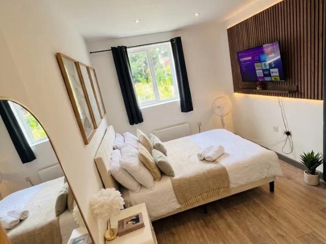 Flat for rent in Homerton, Greater London