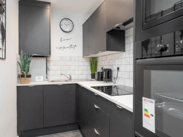 Flat for rent in Bradshaw, Lee Bank