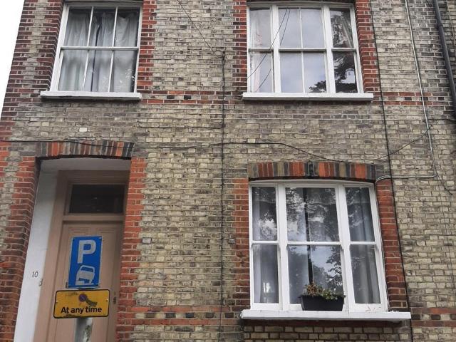 Flat for rent in Mortlake, Greater London