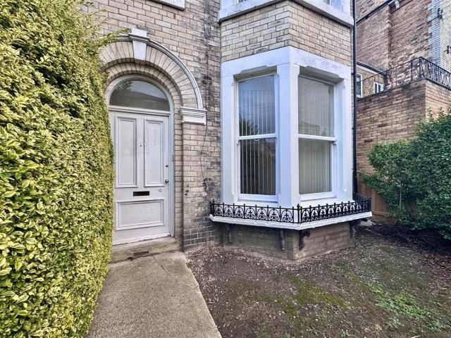 Flat for rent in South Cliff, Scarborough
