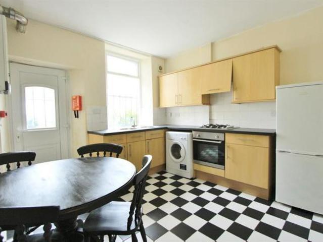 Flat for rent in Crookes, South Yorkshire