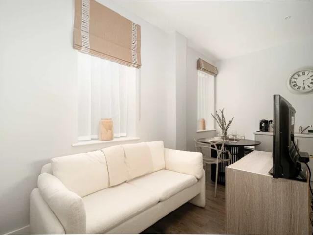 Flat for rent in Waterloo, Great Crosby