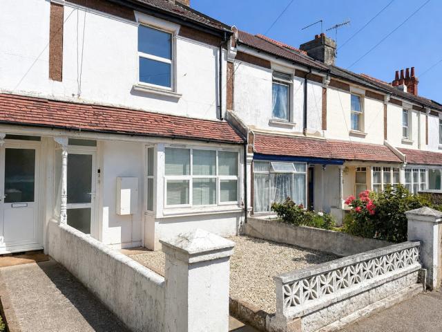 Flat for rent in Fishersgate, West Sussex