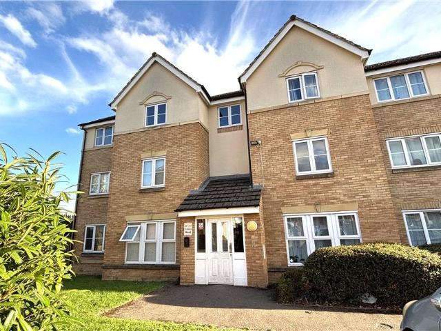 Flat for rent in Queens Park, Bedford