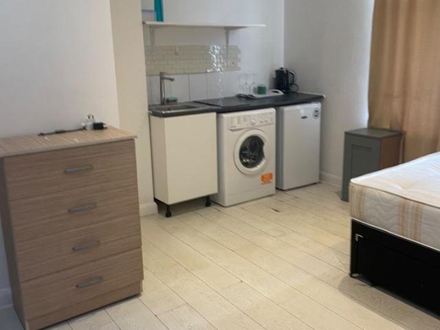Flat for rent in London Borough of Enfield, Greater London